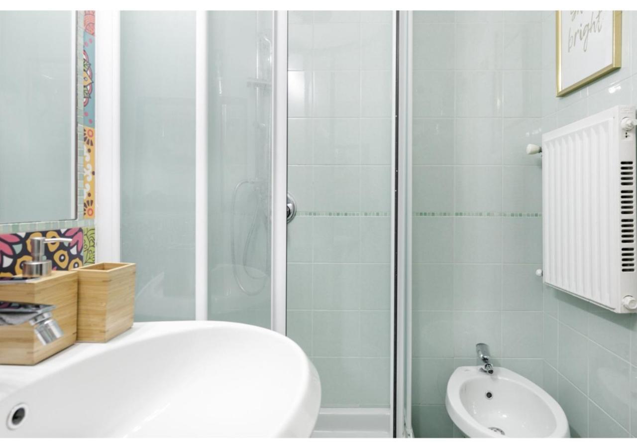 Pied-A-Terre Domusuite Rhome Colosseo Rome Luaran gambar