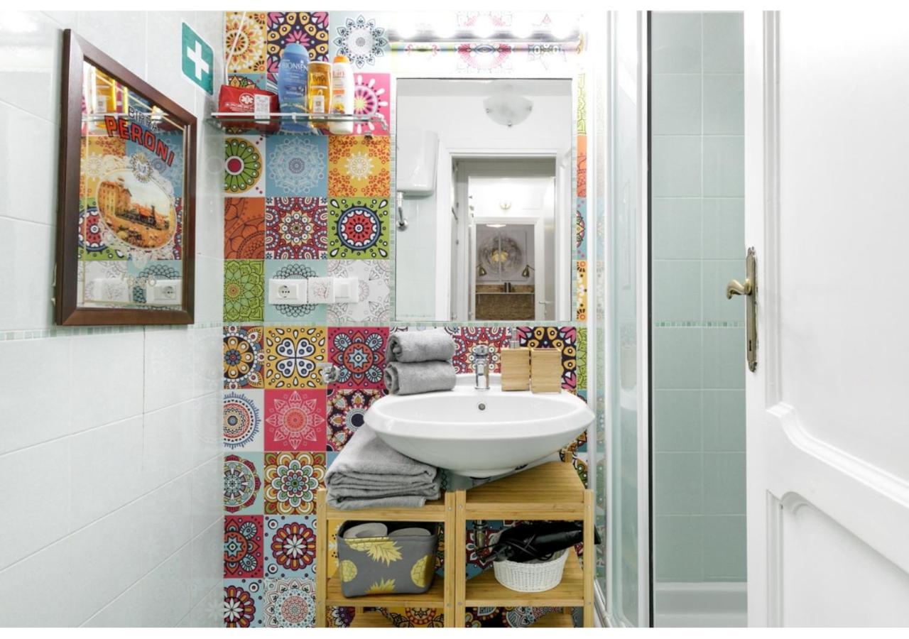 Pied-A-Terre Domusuite Rhome Colosseo Rome Luaran gambar